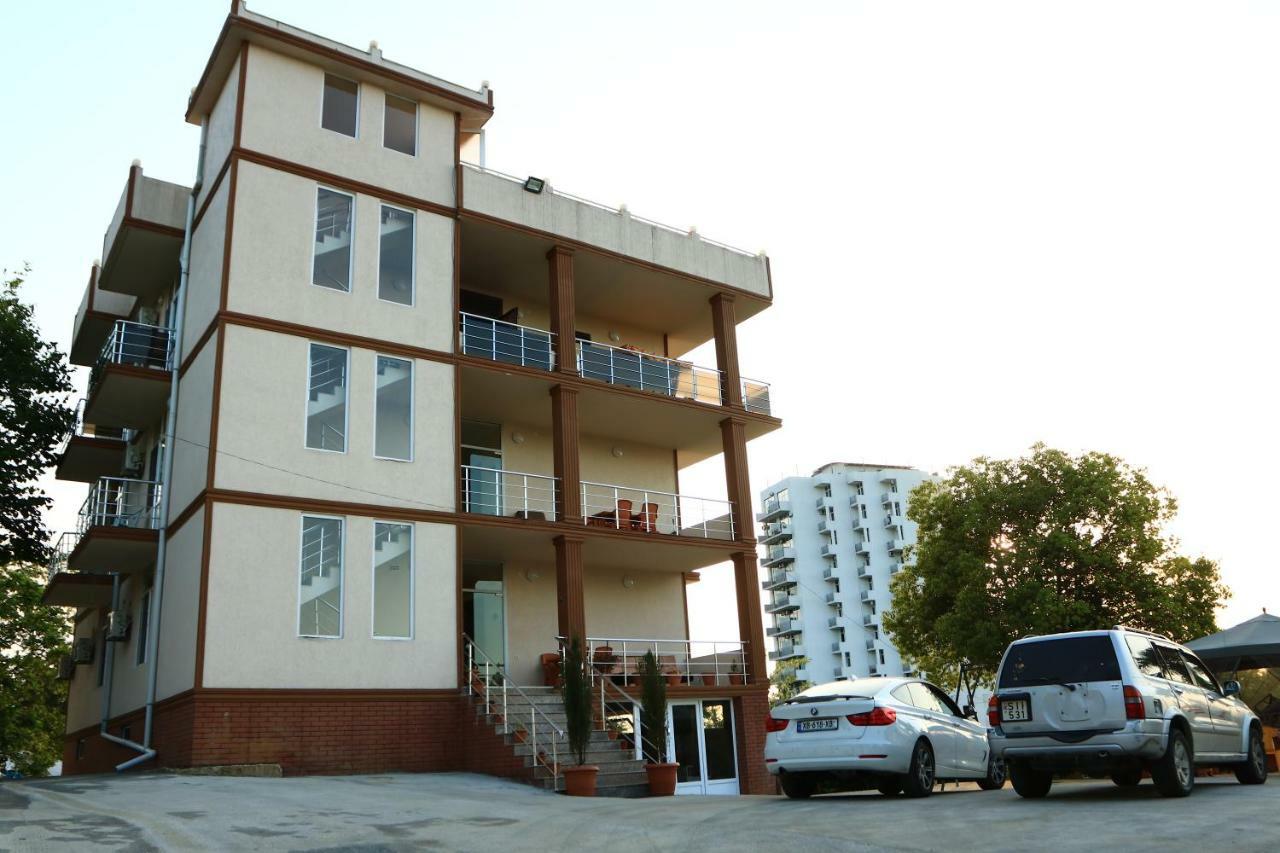 Rainbow Rooms Apart Hotel Makhinjauri Exterior photo